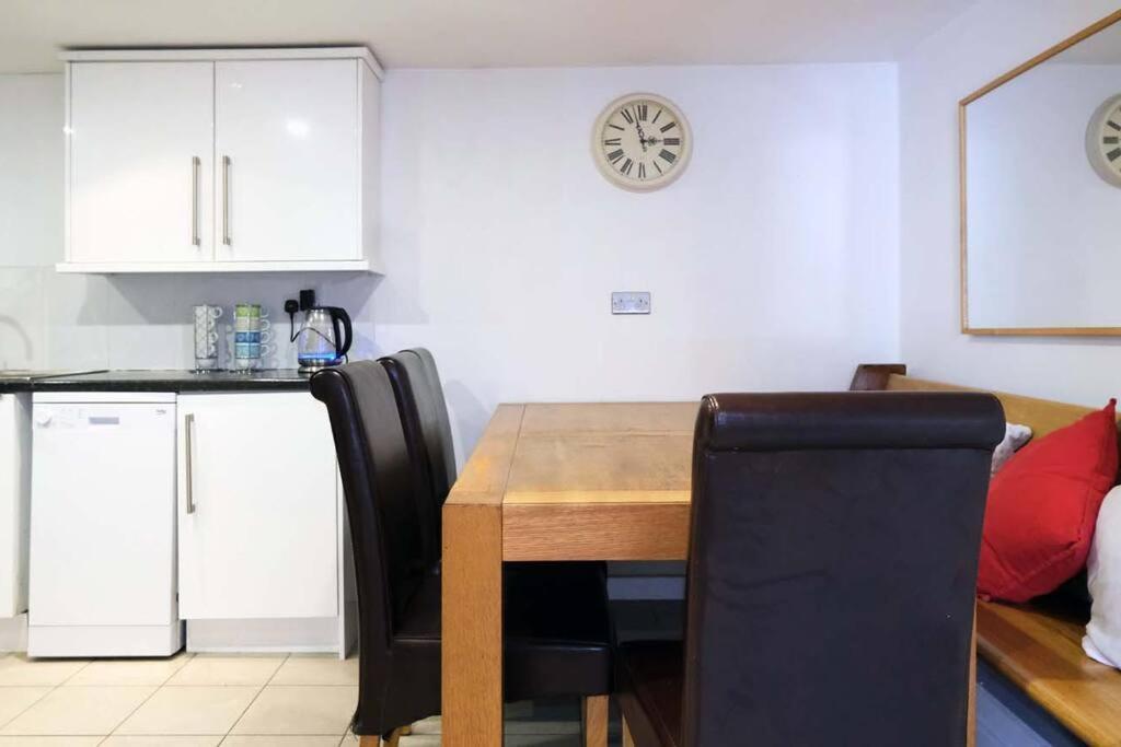 Seymour Townhouse By Serviced Living * Liverpool
