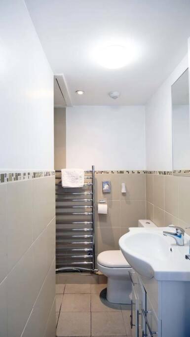 Apartment Seymour Townhouse By Serviced Living *